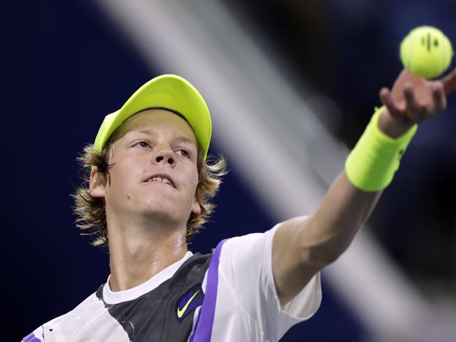 Jannik Sinner, l'ascesa di una nuova stella: chi è il giovane tennista dei record