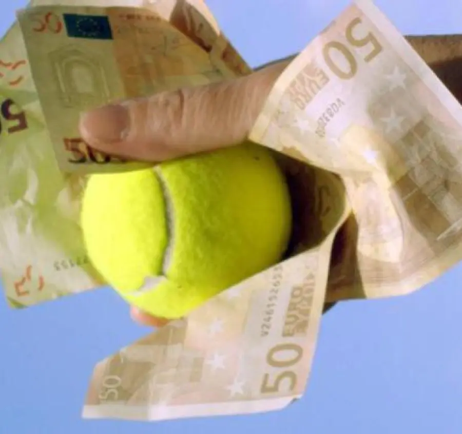 Tennis truccato: ondata di arresti in Spagna per sospetti incontri truccati