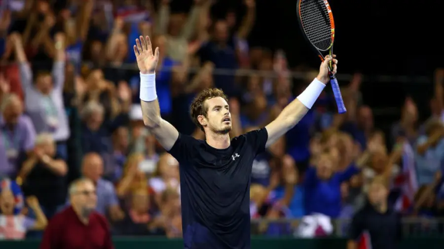 Finals: Murray doma la foga di Djokovic e si conferma leader dell'Atp
