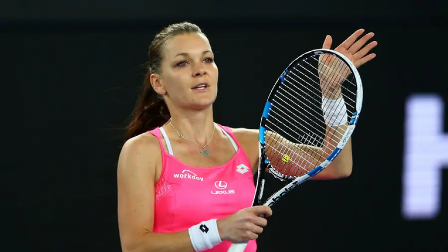 Radwanska in semifinale a Singapore: Murray asfalta Isner a Vienna