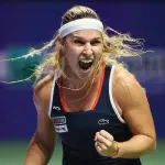 Wta Finals: la Cibulkova sorprende la Halep e si qualifica alle semifinali